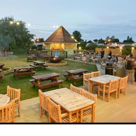Private Rented Caravan Situated At Southview Holiday Park Winthorpe  Экстерьер фото