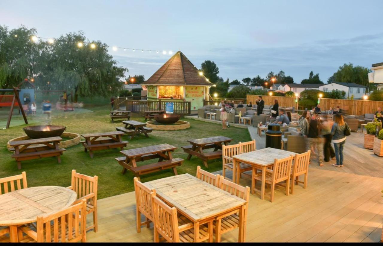 Private Rented Caravan Situated At Southview Holiday Park Winthorpe  Экстерьер фото