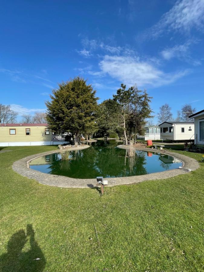 Private Rented Caravan Situated At Southview Holiday Park Winthorpe  Экстерьер фото